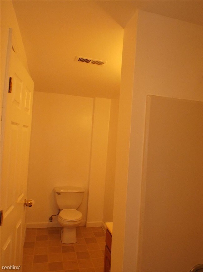 Foto del edificio - 354 Hampden St