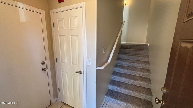 Building Photo - 1920 E Bell Rd