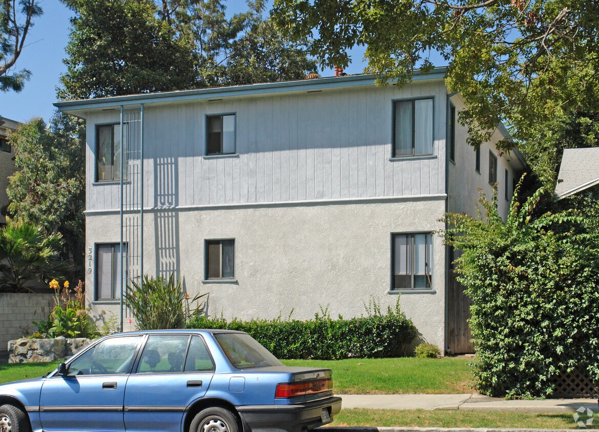 Building Photo - 3219 Bagley Ave