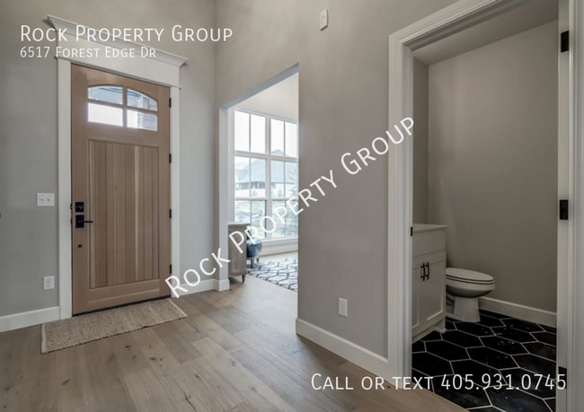 Building Photo - 6517 Forest Edge Dr