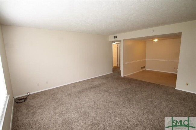 Building Photo - 425 Tibet Ave