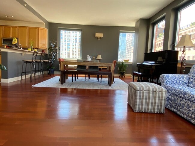 Building Photo - 311 Washington St