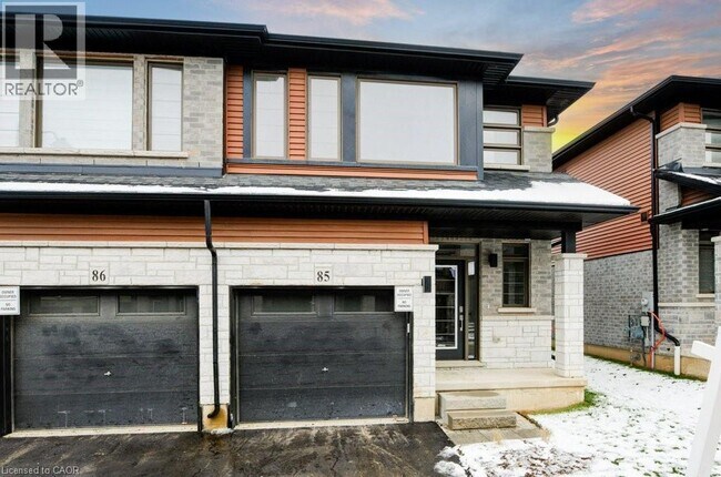 Building Photo - 120 Court Dr