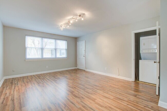 Building Photo - 117 Wentworth St
