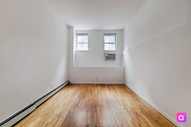Foto del edificio - 402 E 83rd St