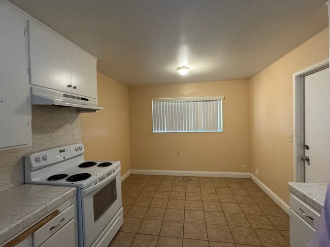 Building Photo - 1508 Lavender Ln