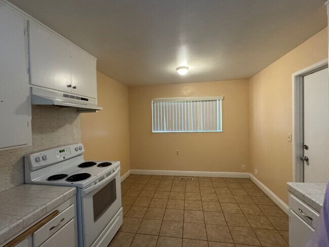 Foto del edificio - 1508 Lavender Ln