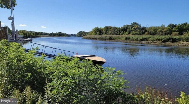 Foto del edificio - 802 Sixth Ave