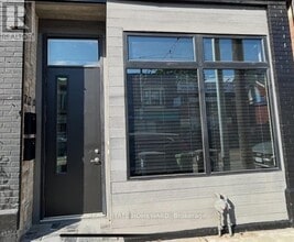 Building Photo - 726 Gerrard St E