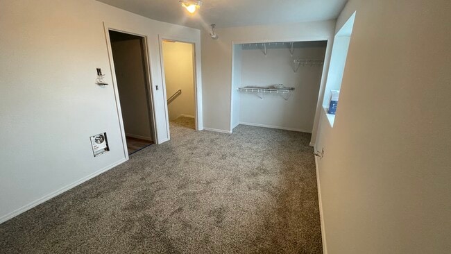 Ensuite Bedroom 1 - 508 NE Negus Loop