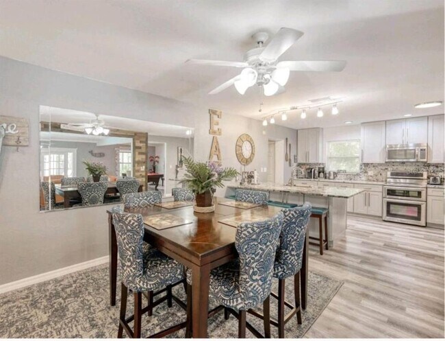 Building Photo - 5153 Miller Bayou Dr