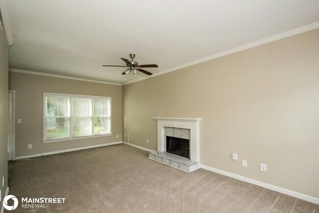 Building Photo - 3124 Green Valley Dr, Atlanta, GA 30344
