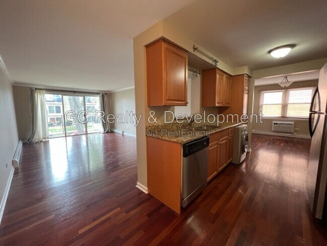 Foto del edificio - 1247 E Washington St
