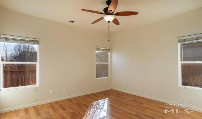 Building Photo - 2 bedroom in Sparks NV 89436