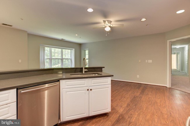 Building Photo - 12107 Tullamore Ct