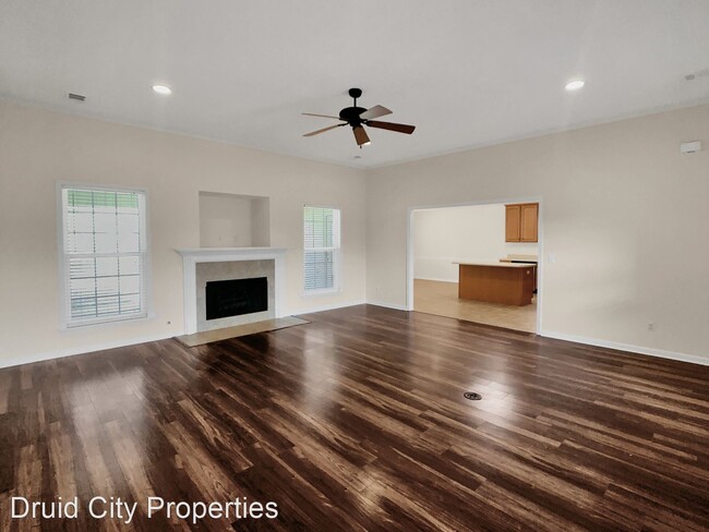 Building Photo - 3 br, 2 bath House - 2230 Cross Creek Drive