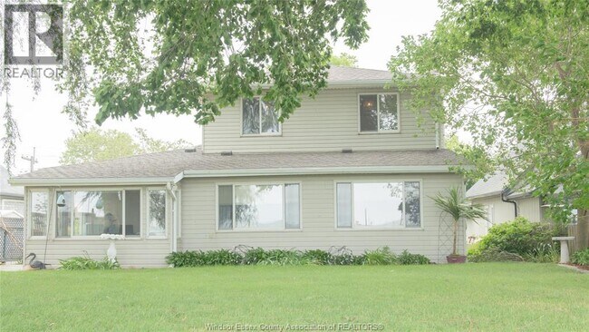 Photo du bâtiment - 804 Point Pelee Dr