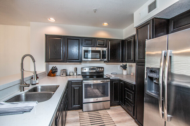 Foto del edificio - 10080 E Mountainview Lake Dr