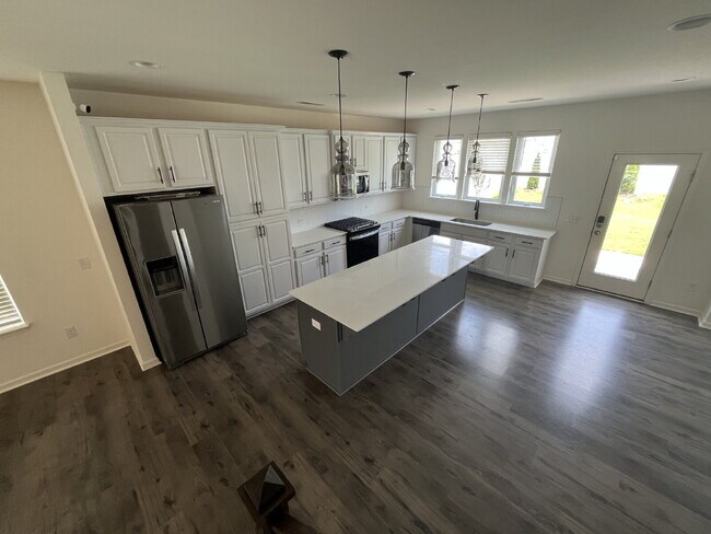 Foto del edificio - 4028 Centerpiece Ct