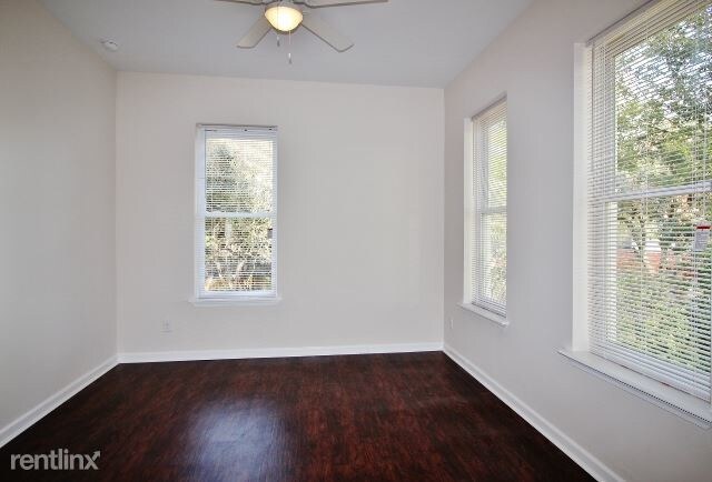 Foto del edificio - 3 br, 2 bath House - 1924 Walnut St