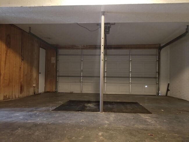 Foto del edificio - MOVE IN SPECIAL 1/2 off first month rent A...