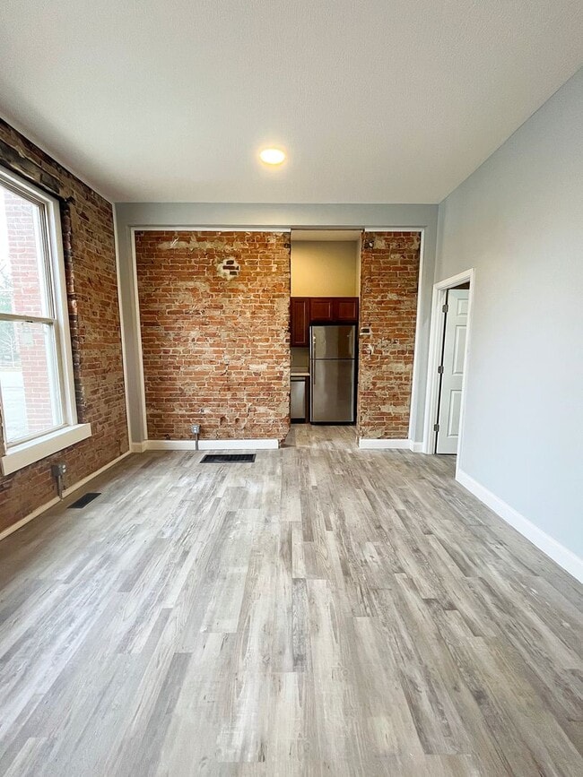 Building Photo - The Carriage House