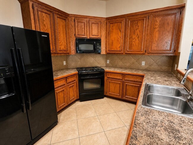 Building Photo - 12018 Grace Hall Dr