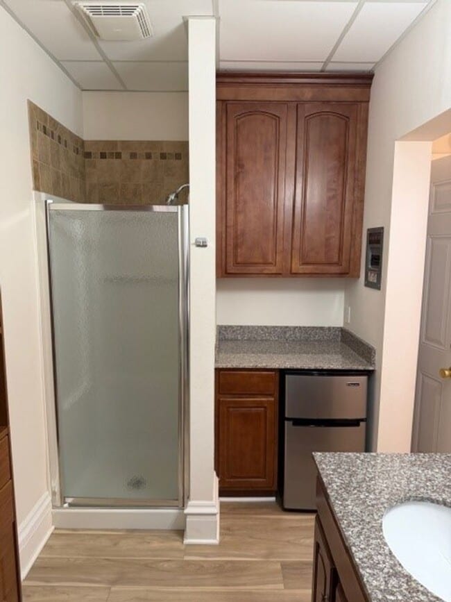 Building Photo - Magnolia - Beauty Shop