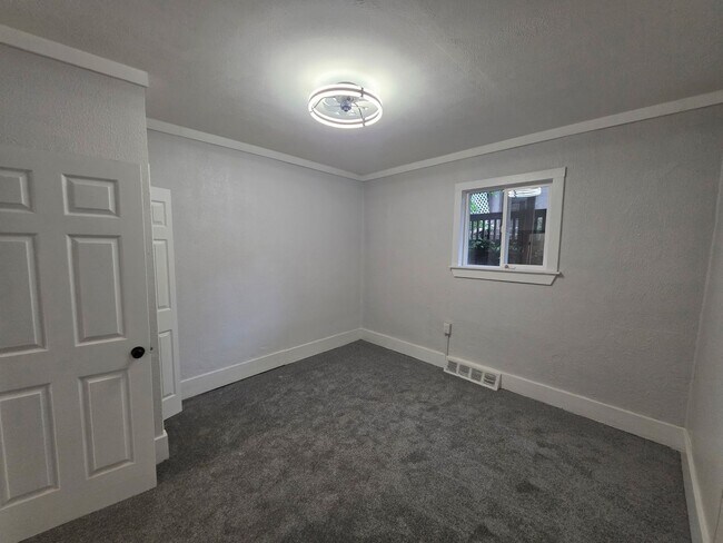 Foto del edificio - 1600 Woodmont Ave