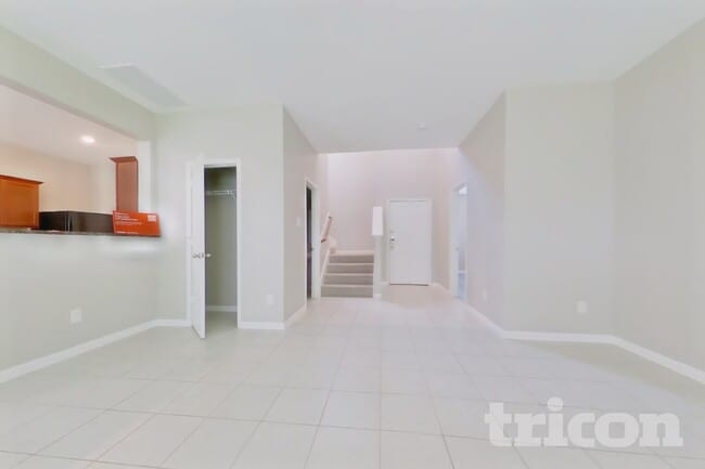 Building Photo - 421 Palomino Stand Dr