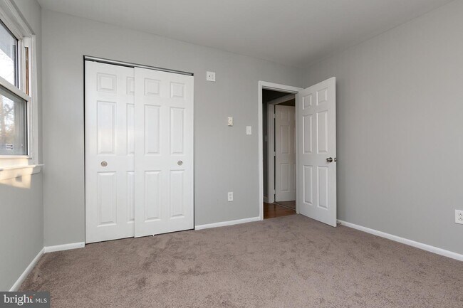 Building Photo - 258 Camden Ave