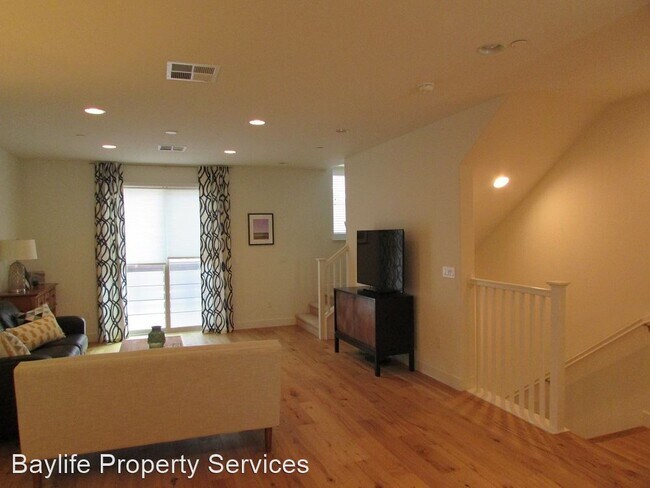 Building Photo - 3 br, 3.5 bath House - 2960 Via Torino Place