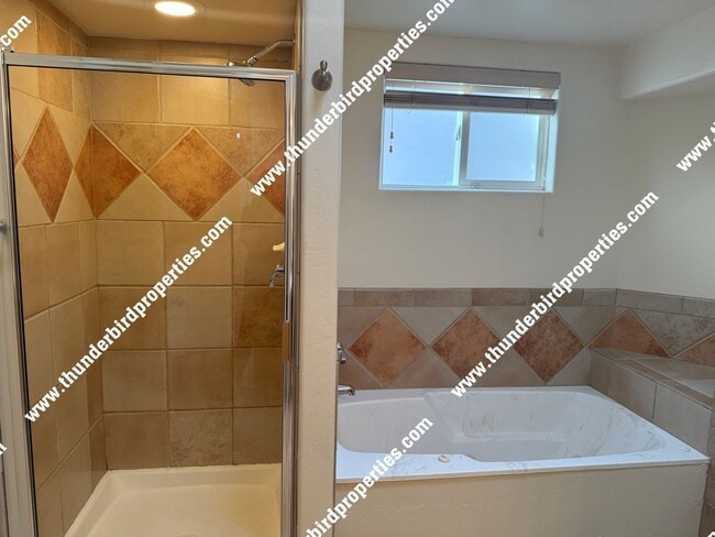 Foto del edificio - 3 Bedrooms, 2 baths with Valley views in N...
