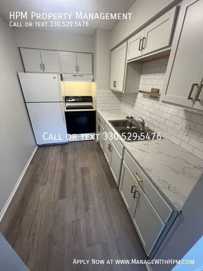 Foto del edificio - 1015 Howe Ave
