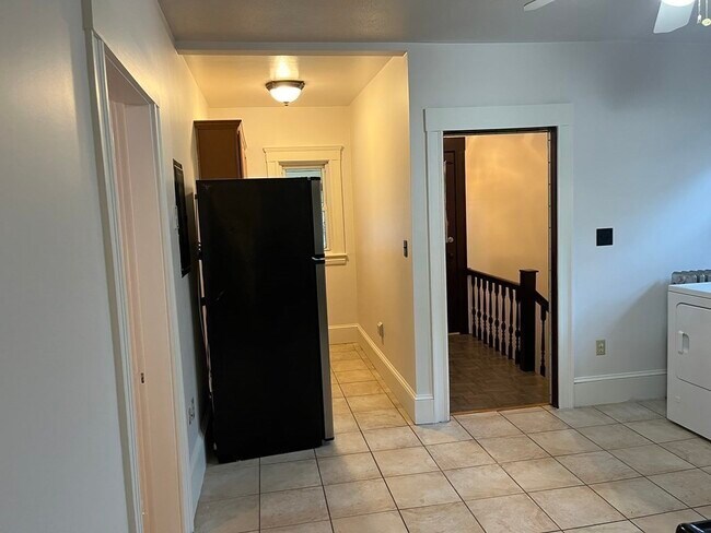 Building Photo - 25 Amaranth Ave