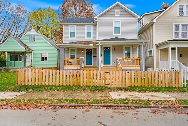 Primary Photo - 695 Reinhard Ave