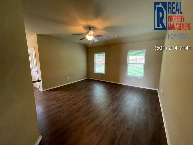 Building Photo - 2064 Fern Valley Dr