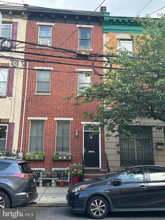 Foto del edificio - 2046 Bainbridge St