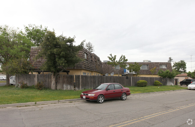Building Photo - 1109 Alpha Rd