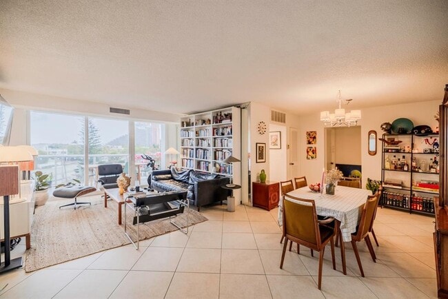 Building Photo - 2701 N Ocean Blvd