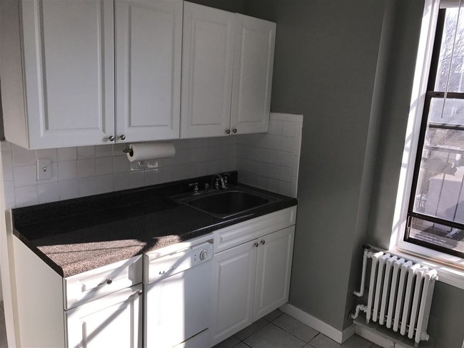 kitchen - 42 Van Wagenen Ave