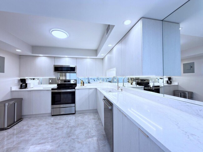 Foto del edificio - 3546 S Ocean Blvd