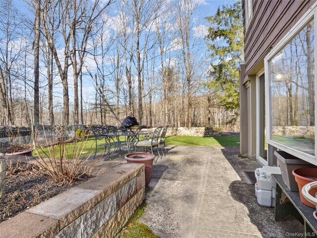 Foto del edificio - 290 Salem Rd