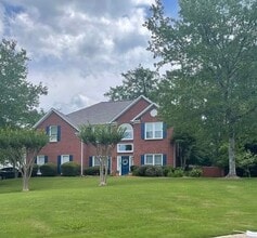 Building Photo - 2036 Londonberry Ct NE