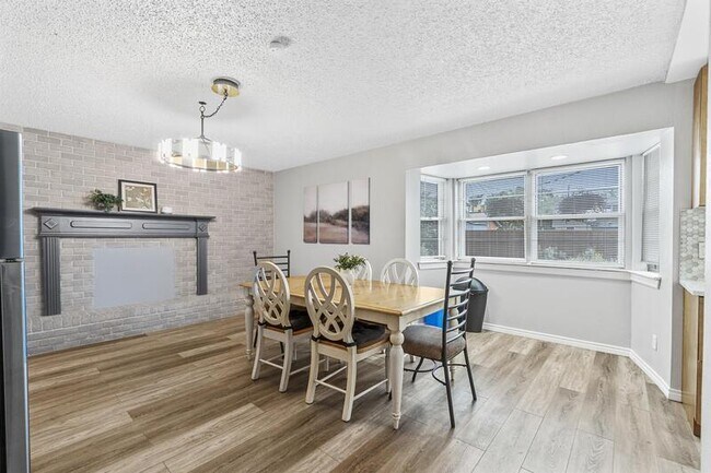Foto del edificio - 3127 Bobbie Ln