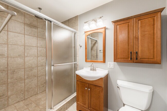 Foto del edificio - 7234 W North Ave