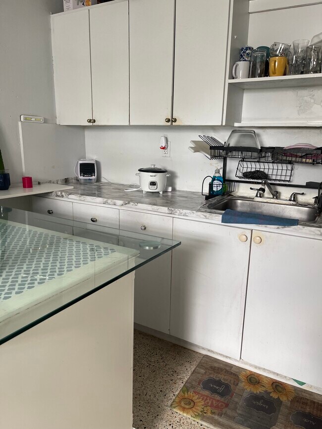 Foto del edificio - 525 SW 6th Ct