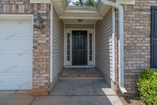 Building Photo - 3 Bed/2 Bath For Lease in Pamir Place