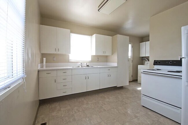 Foto del edificio - 3 Bedroom House!