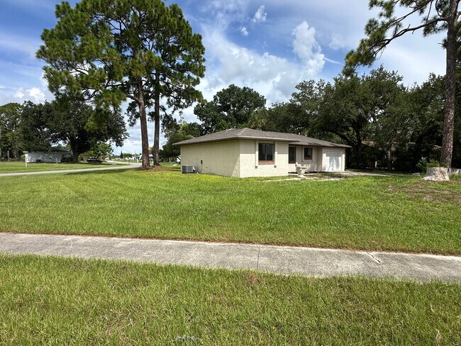 Foto del edificio - 7181 Mesa Ct
